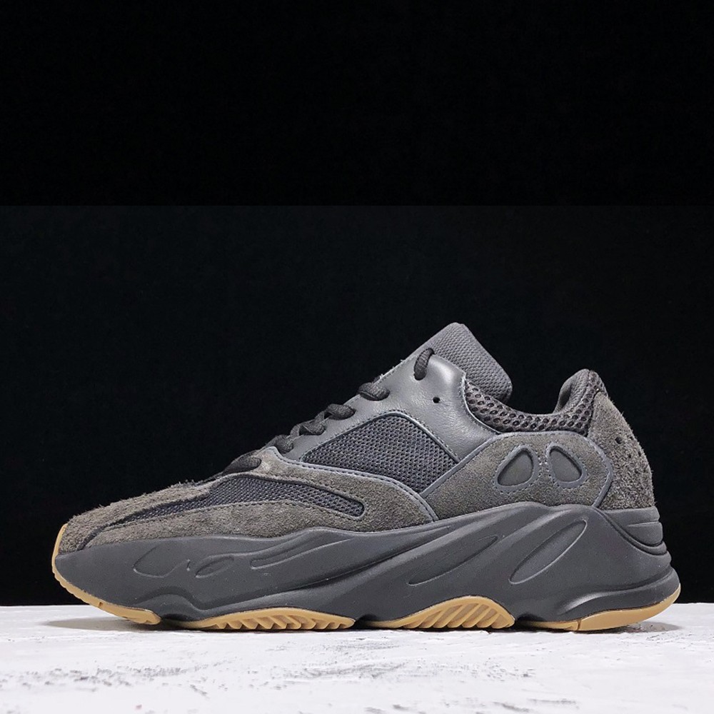 Yeezy Boost 700 Utility Black (OG)
