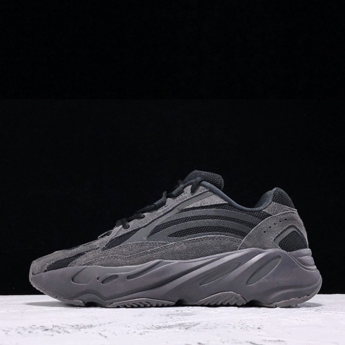 Yeezy Boost 700 V2 Vanta (OG)