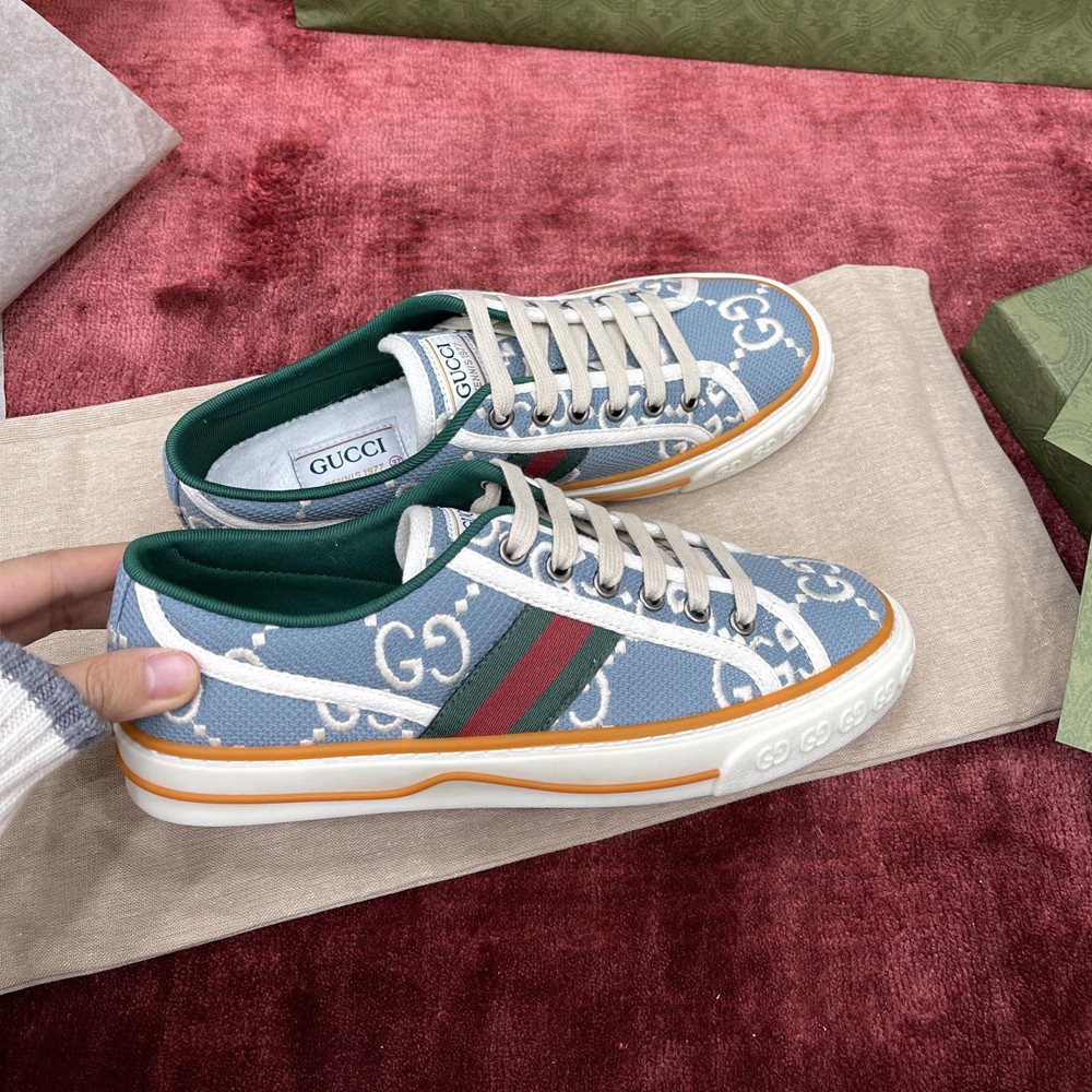 GC Women`s tennis 1977 sneaker light blue