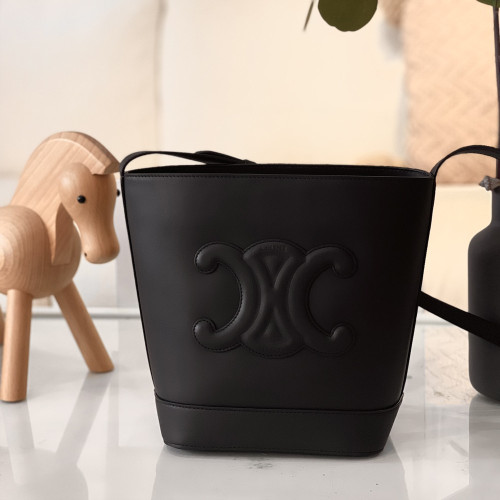 CLN 셀린느 SMALL BUCKET CUIR TRIOPHE 스몰 버킷 트리오페 Black