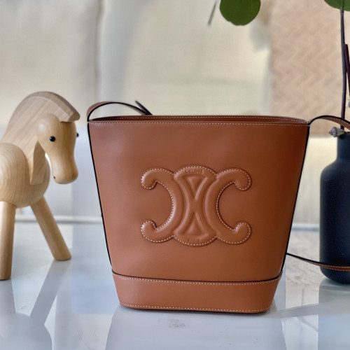 CLN 셀린느 SMALL BUCKET CUIR TRIOPHE 스몰 버킷 트리오페 Tan