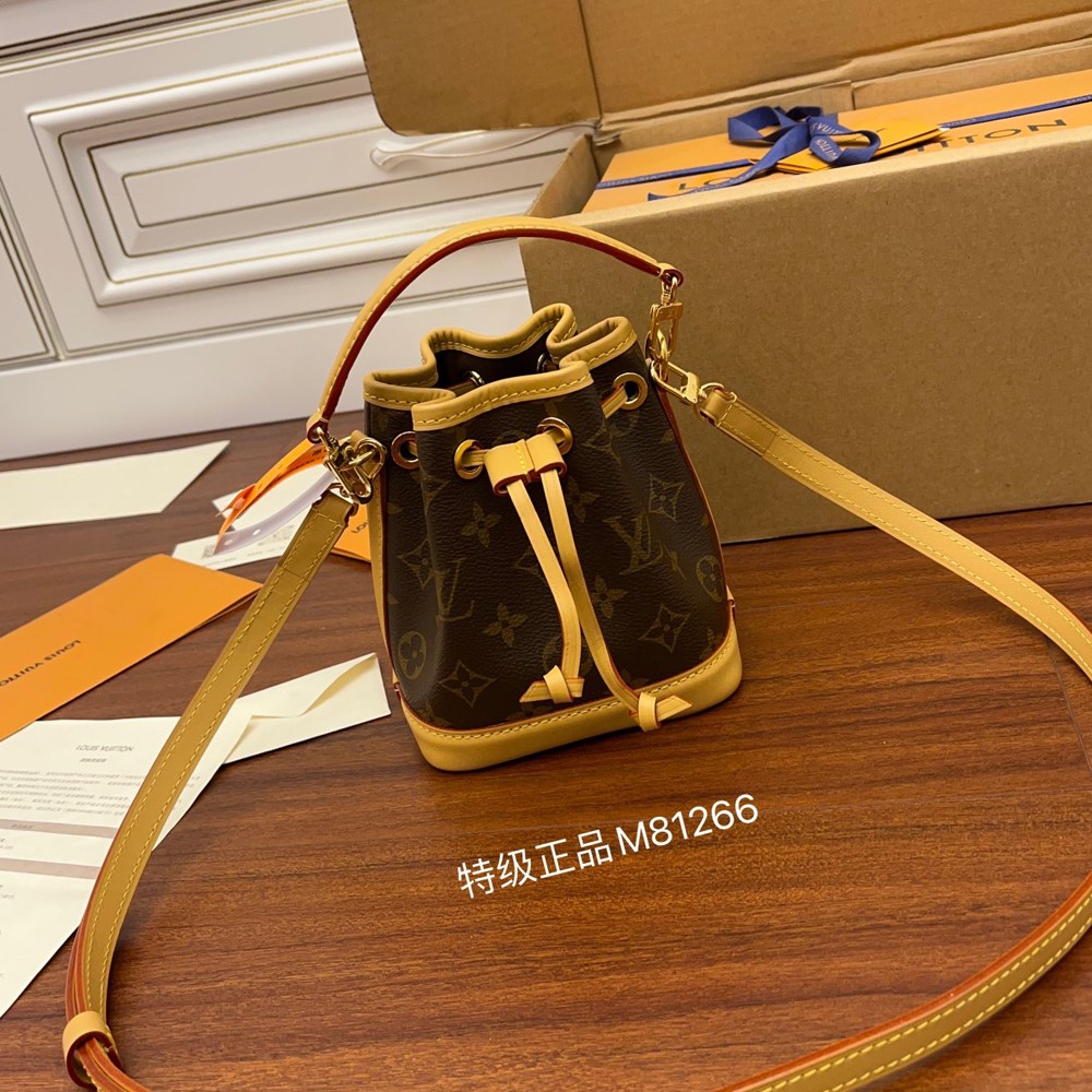 LV 루이비통 M81266 나노 노에