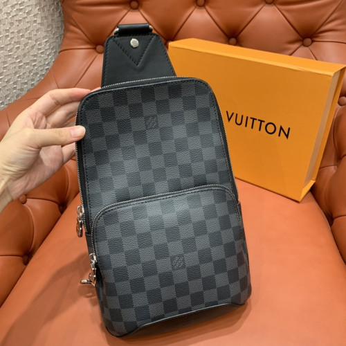 LV 루이비통 N41719 에비뉴 슬링 백
