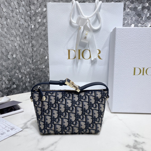 CD 디올 DiorTravel Nomad  디올트래블 노마드 스몰