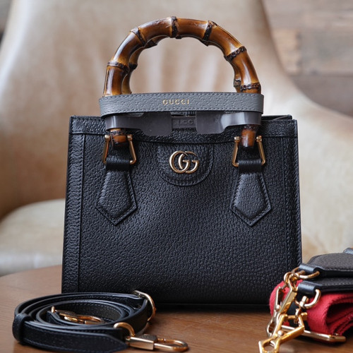 GC 구찌 702732  다이애나 미니 토트백 Black leather