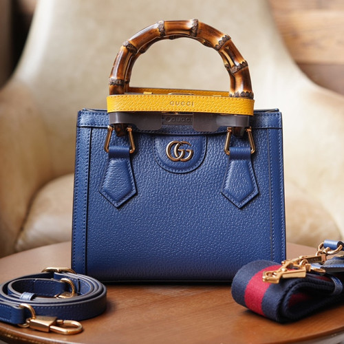 GC 구찌 702732 다이애나 미니 토트백 Blue leather
