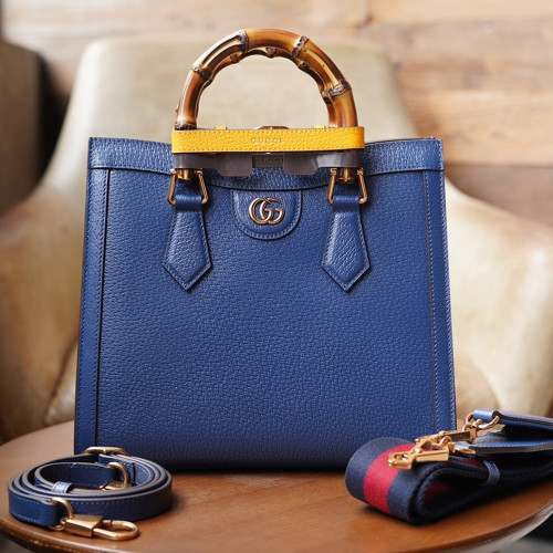 GC 구찌 702721 다이애나 스몰 토트백 Blue leather