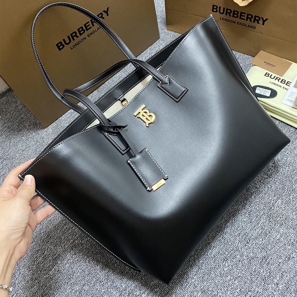 BBR 버버리 모노그램 모티프 토트 Black