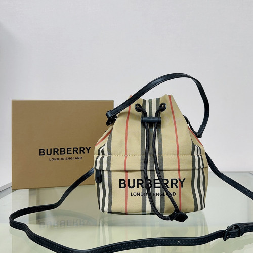 BBR 버버리 8026737 드로우 포이베 파우치백 Beige