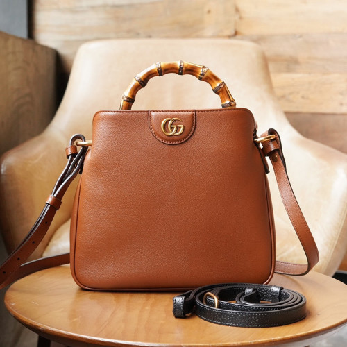 GC 구찌 746251 구찌 다이애나 스몰 숄더백 Brown