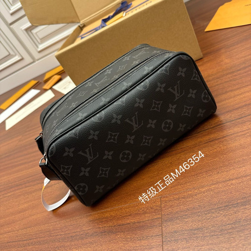 LV 루이비통 M46354  돕 키트