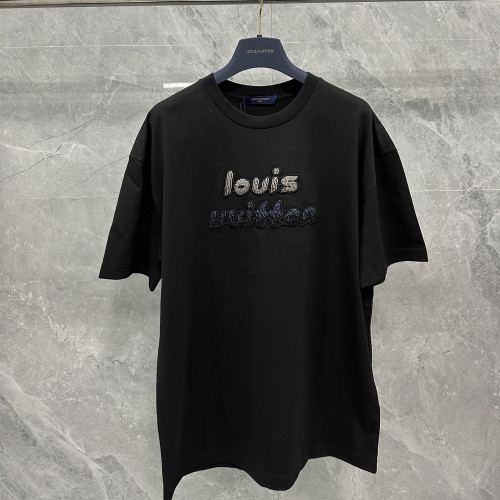 LV Half Sleeve T shirt Type30