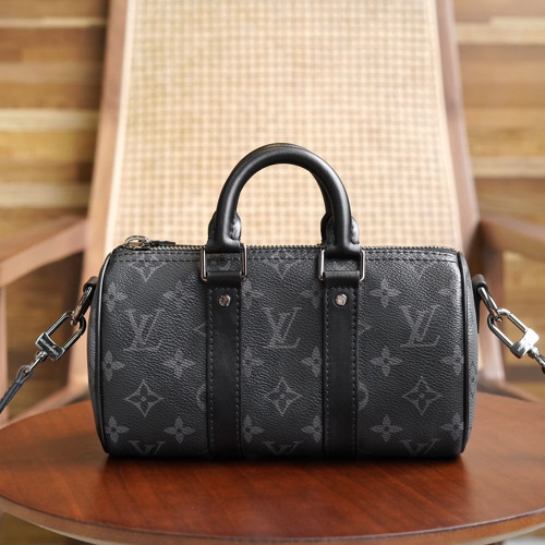 LV 루이비통 M45947 키폴 XS