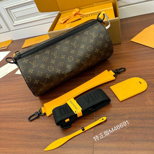 LV 루이비통 M46691 소프트 폴로숑
