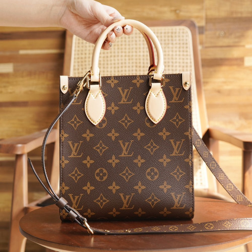 LV 루이비통 M45847 삭 플라 BB