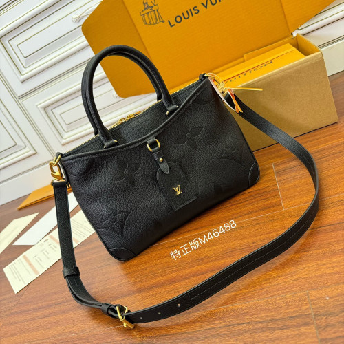 LV 루이비통 M46488 트라이아논 PM
