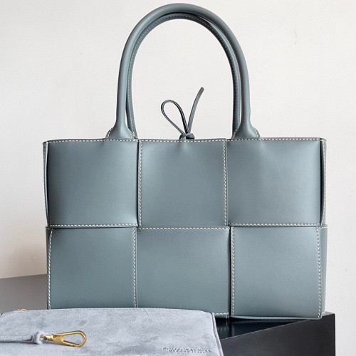 BV 보테가베네타 아르코 스티치 토트백 스몰 Grey Blue