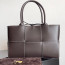 BV 보테가베네타 아르코 스티치 토트백 스몰 Dark Brown