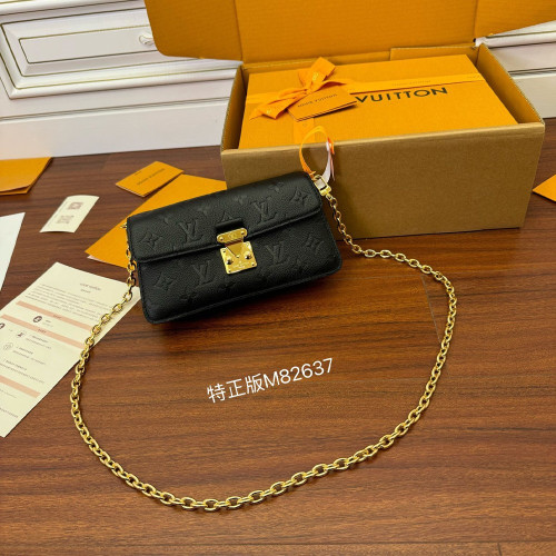 LV 루이비통 M82637 월릿 온 체인 메티스