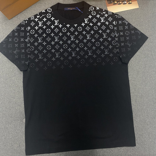LV Half Sleeve T shirt Type39