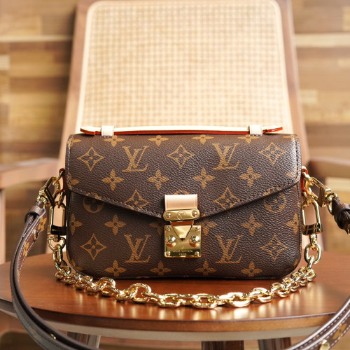 LV 루이비통 M46279 포쉐트 메티스 이스트 웨스트