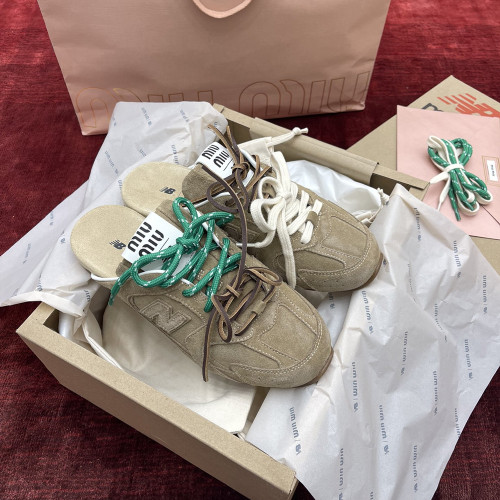 NB X MiuMiu 5E333E 530 SL 스웨이드 뮬 여성용 에크루 (WZ)