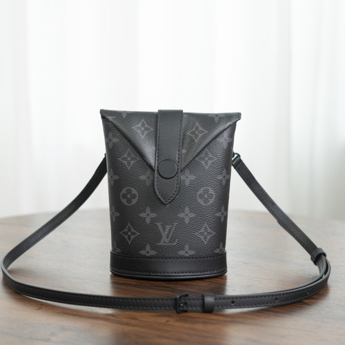 LV 루이비통 M11613 엔벨로프 파우치