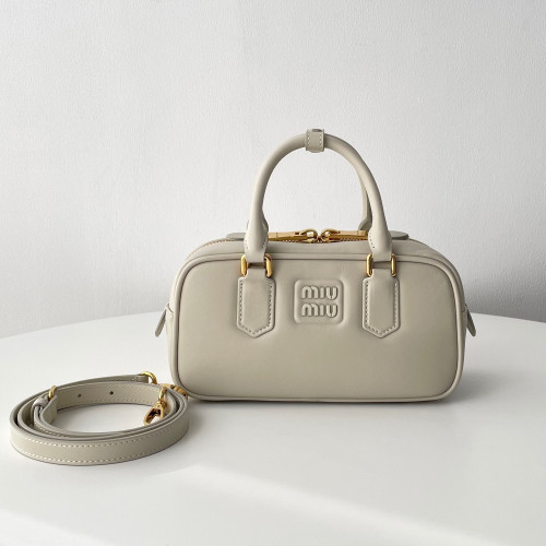 MIUMIU 미우미우 5BB142 아르카디 가죽 백 초크화이트