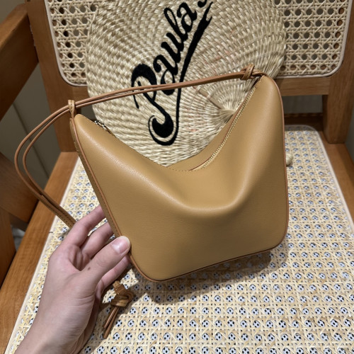 LOW 로에베 A538G13X01 Mini Hammock Hobo 미니 해먹 호보백  Sahara