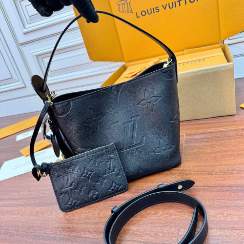 LV 루이비통 M13480 올 인 BB