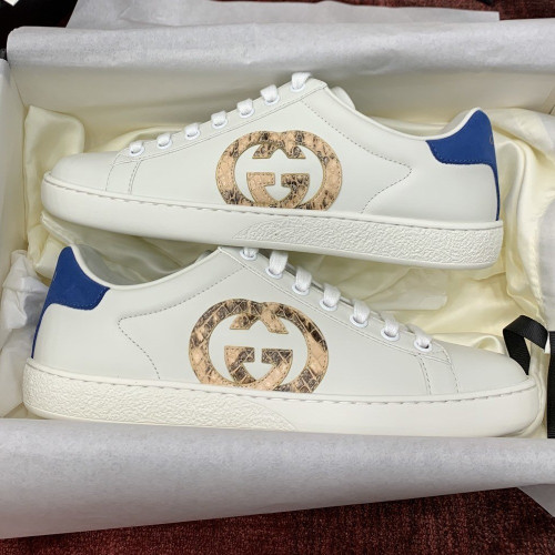GC Women`s  Ace embroidered sneaker Interlocking G